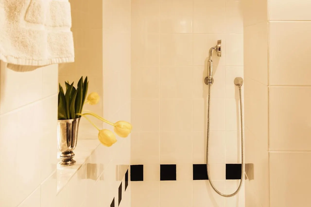 Pied A Terre Tuileries Apartment Paris France